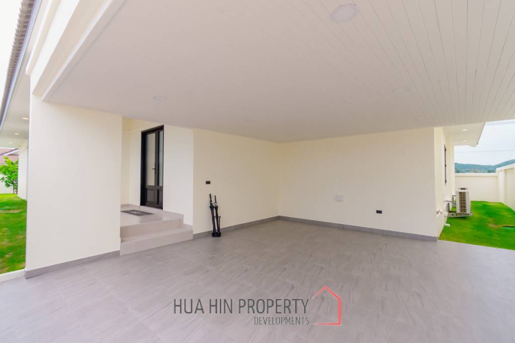 Luxurious Villa in Hua Hin with Prime Investment Potential