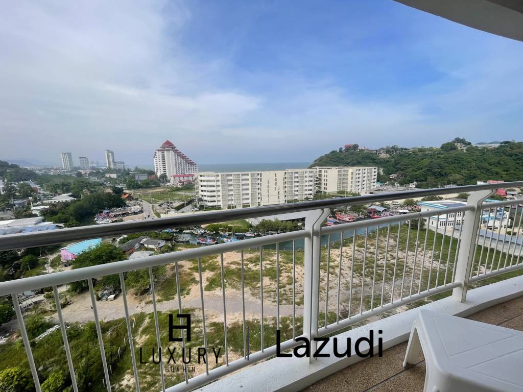 Sea view / 7th floor / 2-minute walk to the sea