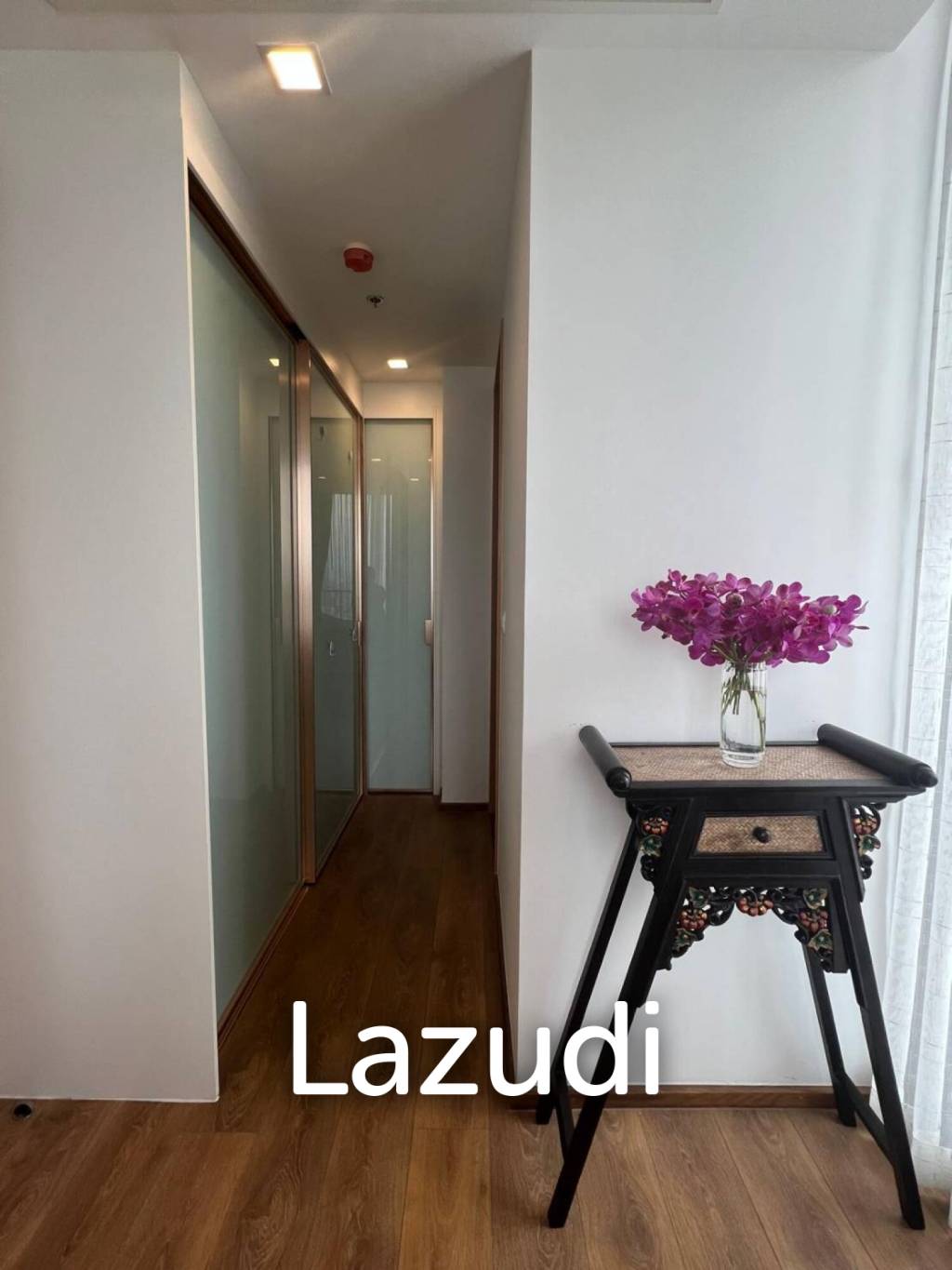 Luxury High-Rise Condo in Noble BE33 Bangkok