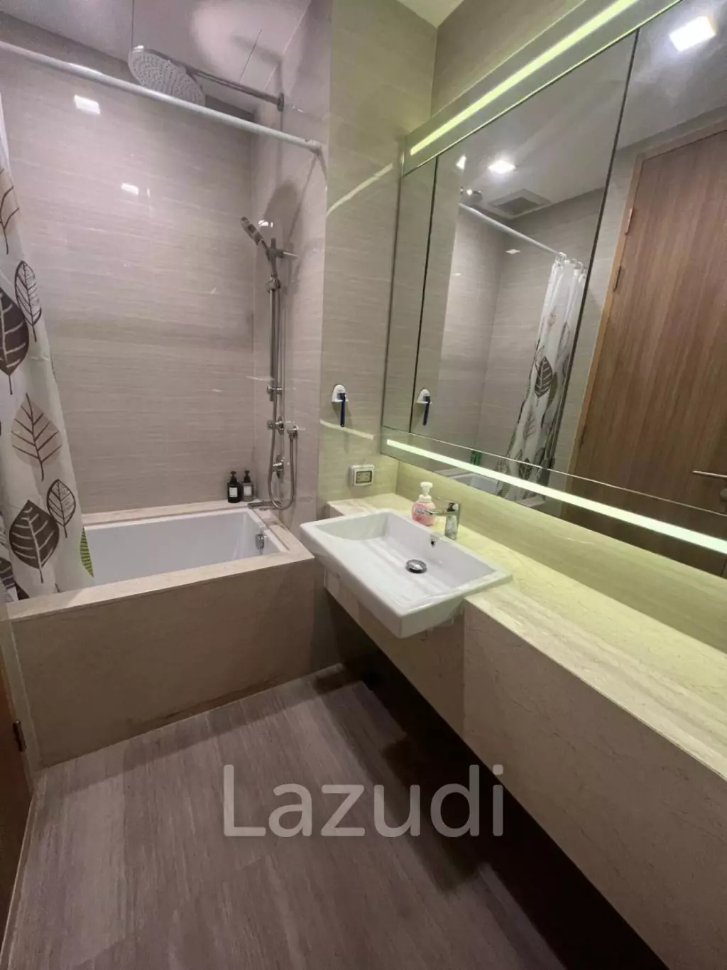 Luxury High-Rise Condo in Noble BE33 Bangkok