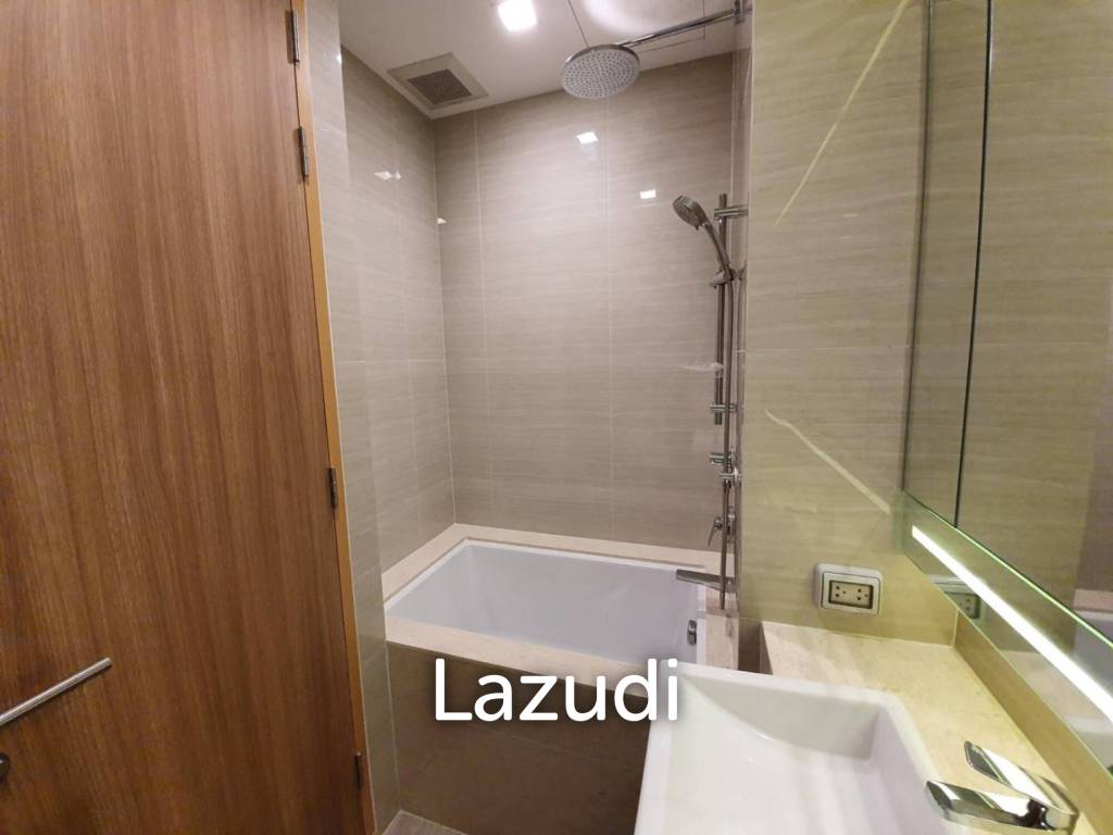 Luxury High-Rise Condo in Noble BE33 Bangkok
