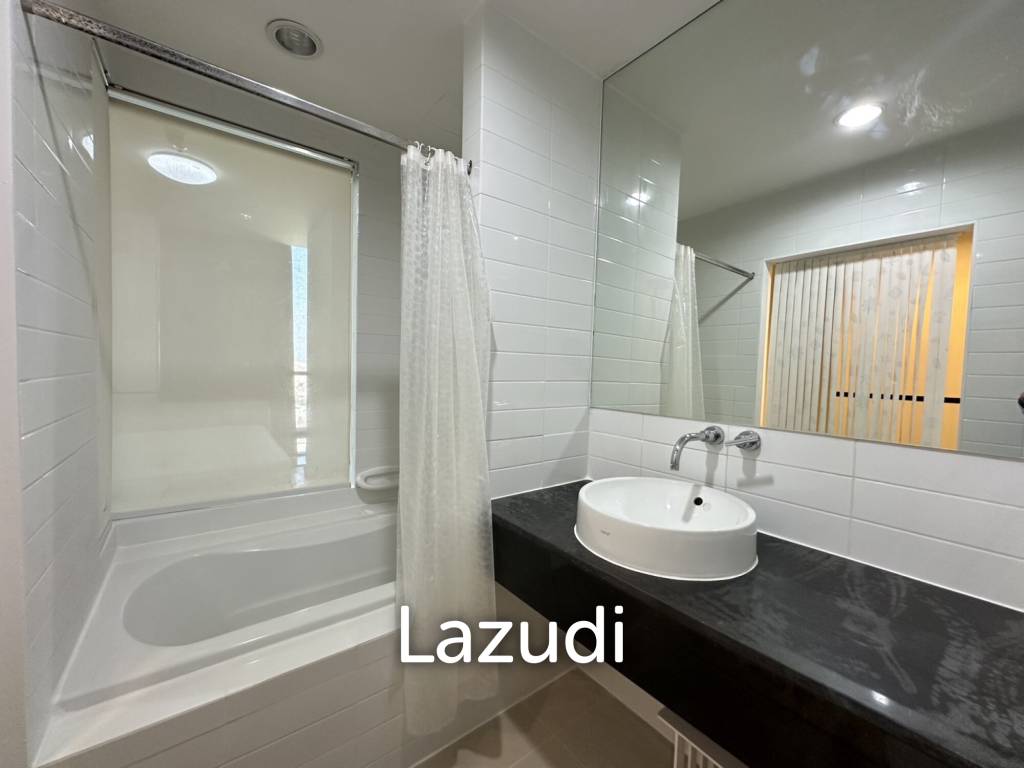 1 Bed 1 Bath Size 33 SQ.M corner unit Ideo Mix Sukhumvit 103