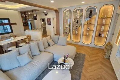 Luxury Detached Home in Centro Bangna, Bang Plee