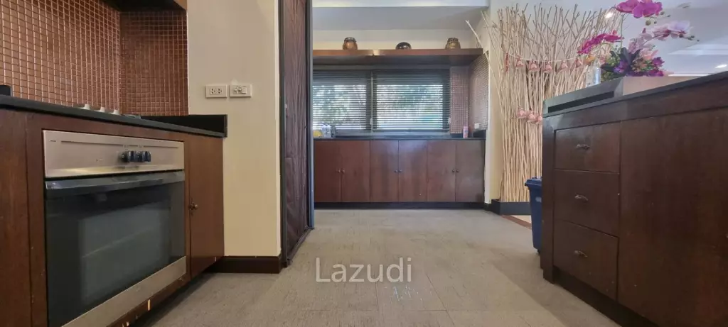 5 Bedroom 4 Bathroom 415 SQ.M. Phutara Villa Pattaya