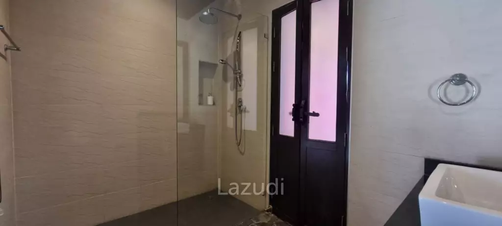 5 Bedroom 4 Bathroom 415 SQ.M. Phutara Villa Pattaya