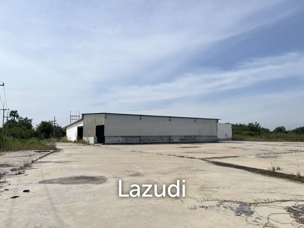 1,800 SQ.M. Warehouse for Sale in Phanat Nikhom District