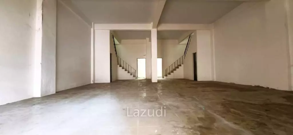 Commercial Building for Sale in Jomtien Location