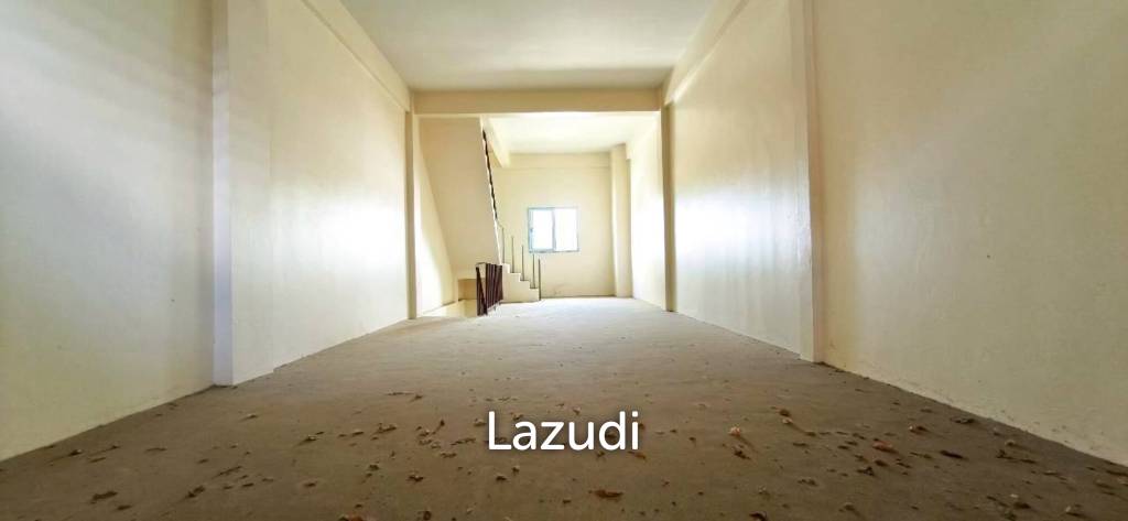 Commercial Building for Sale in Jomtien Location