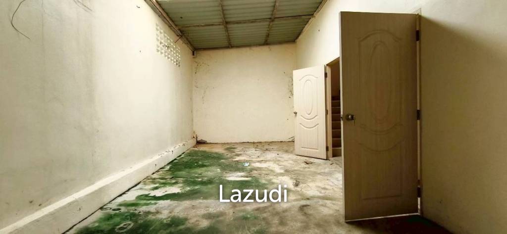 Commercial Building for Sale in Jomtien Location