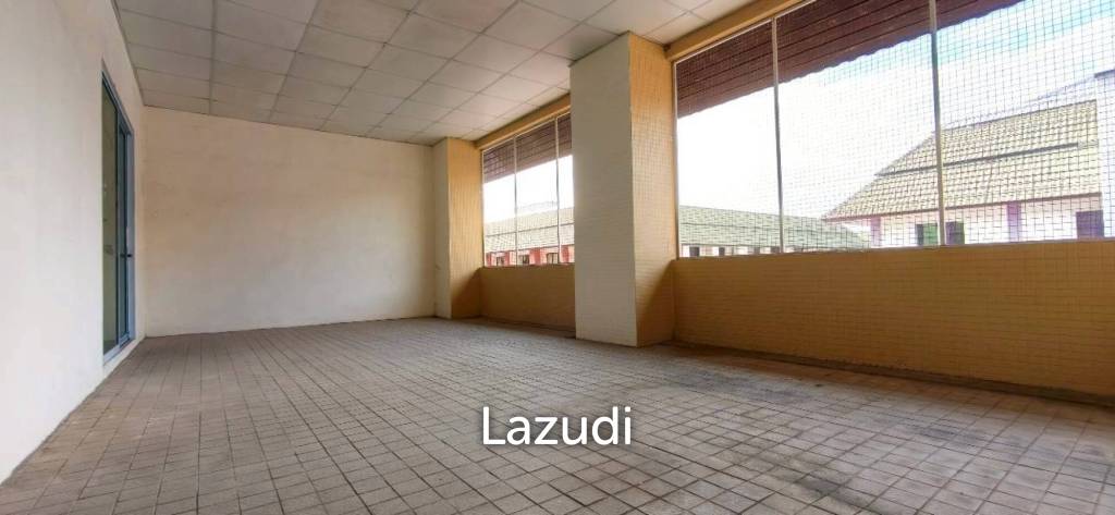 Commercial Building for Sale in Jomtien Location