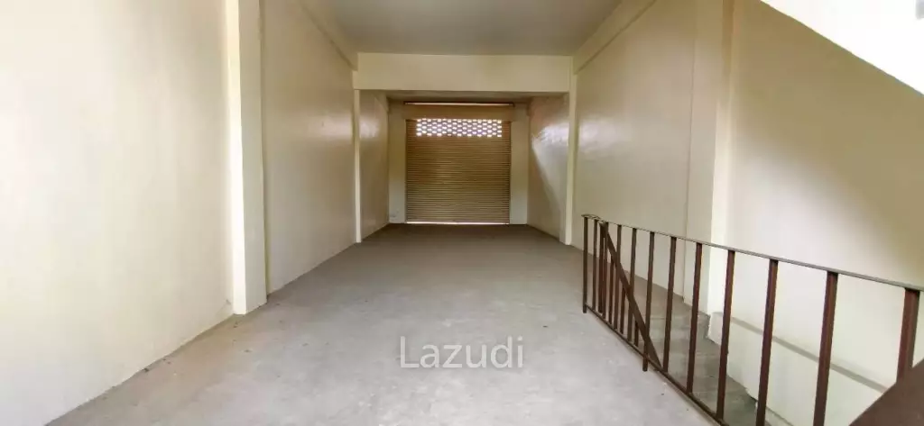 Commercial Building for Sale in Jomtien Location