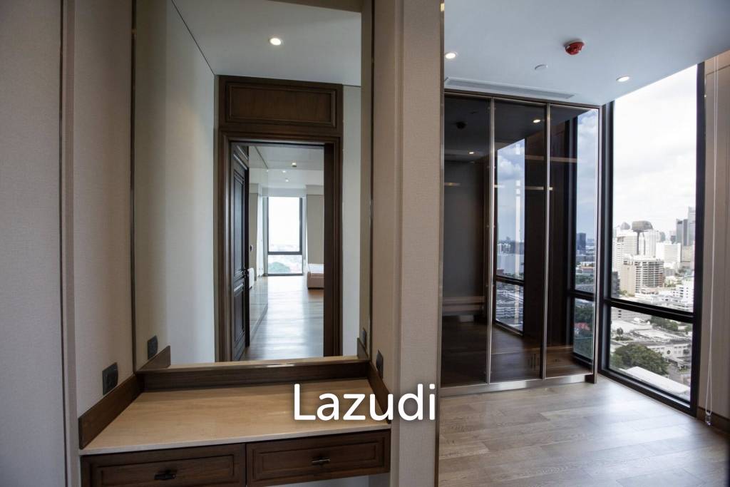 3 Beds 3 Baths 280 SQ.M MUNIQ Langsuan