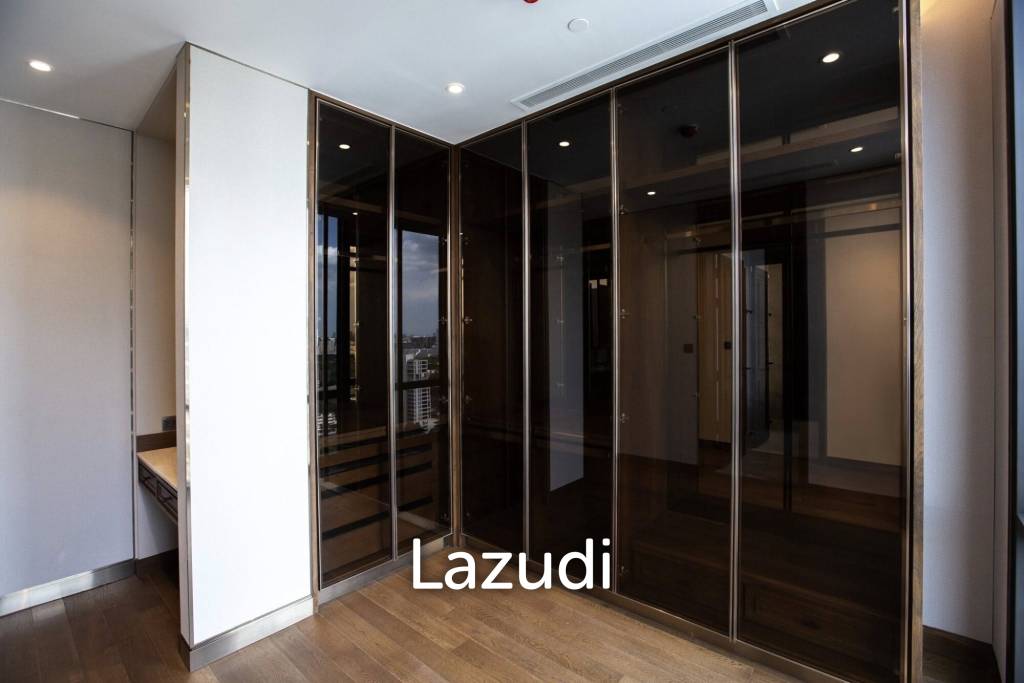 3 Beds 3 Baths 280 SQ.M MUNIQ Langsuan