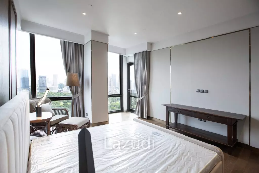 3 Beds 3 Baths 280 SQ.M MUNIQ Langsuan