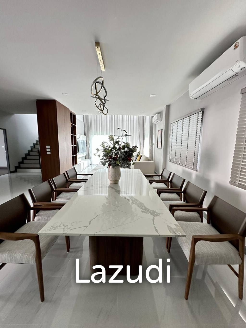 Luxurious 4-Bedroom Detached Home in Bang Kaeo