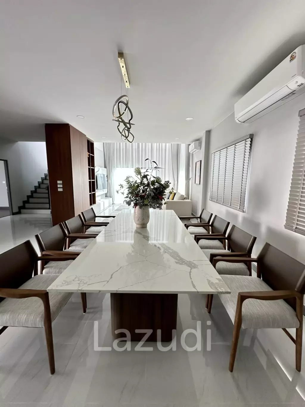 Luxurious 4-Bedroom Detached Home in Bang Kaeo