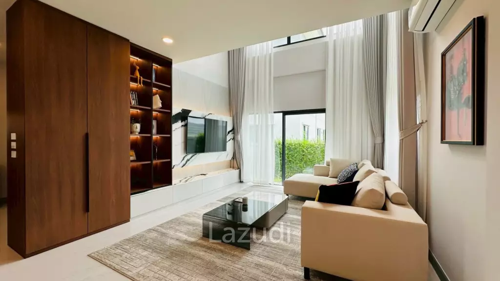 Luxurious 4-Bedroom Detached Home in Bang Kaeo
