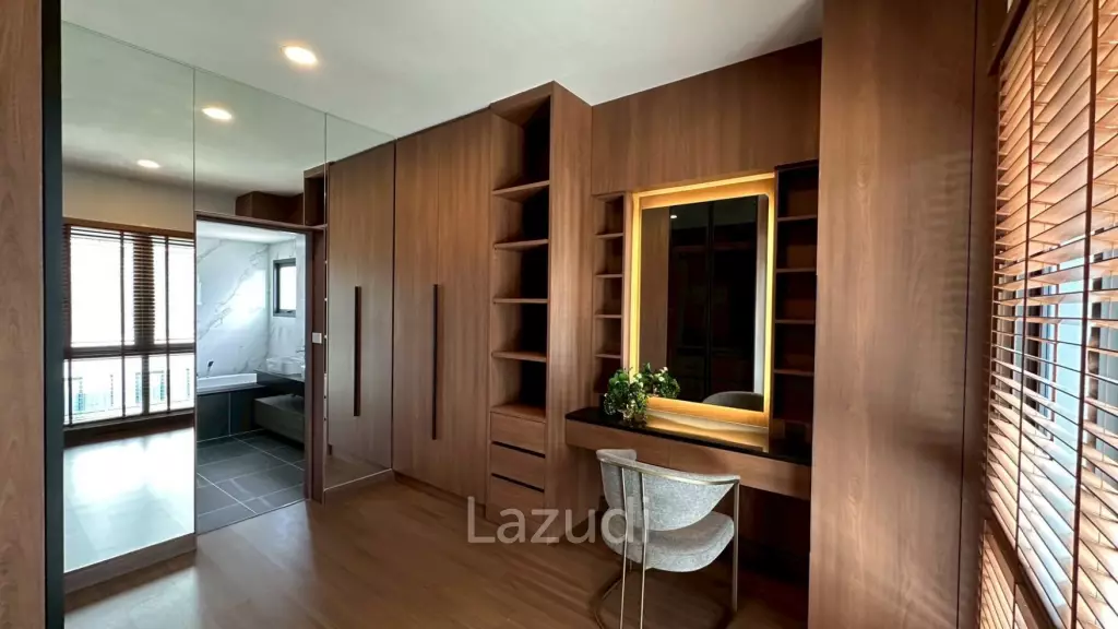 Luxurious 4-Bedroom Detached Home in Bang Kaeo