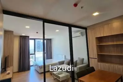 Stylish 1-Bedroom Condo in XT Phayathai Bangkok
