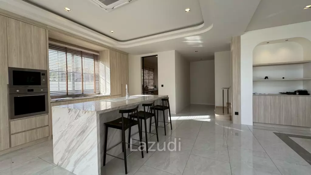 4 ห้องนอน 5 ห้องน้ำ 320 ตรม อาร์เคด บาย พัทธา