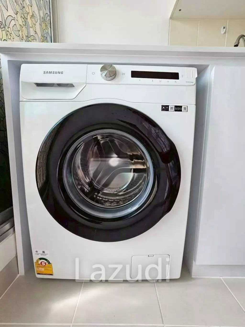 Spacious 1-Bed Condo in Life Sukhumvit 65 Bangkok