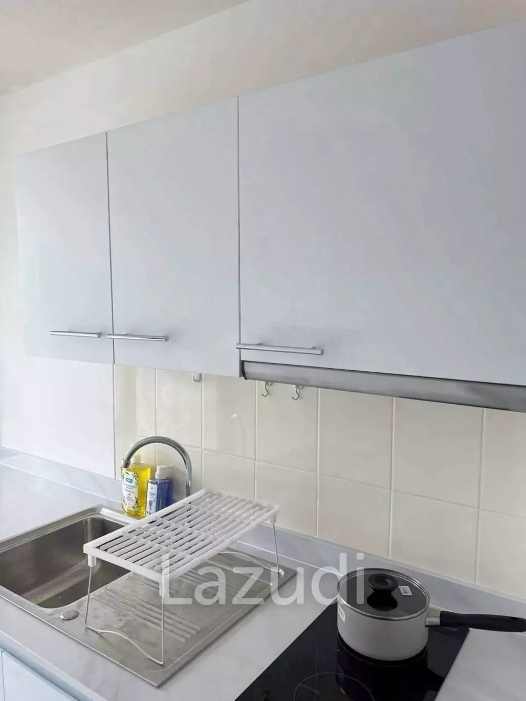 Spacious 1-Bed Condo in Life Sukhumvit 65 Bangkok