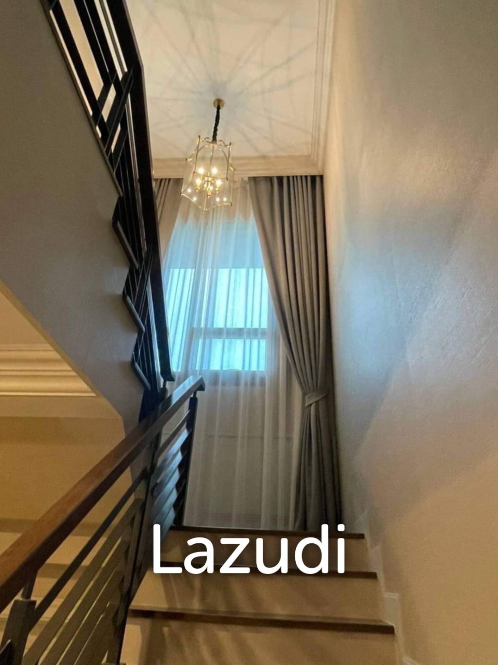 5 Beds 5 Baths 415 Sqm Setthasiri Krungthep Kreetha 2