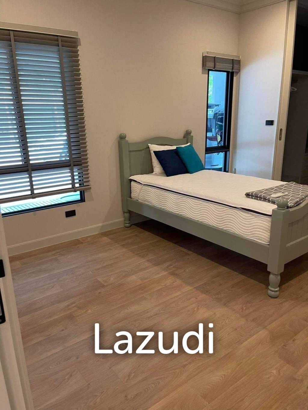 5 Beds 5 Baths 415 Sqm Setthasiri Krungthep Kreetha 2