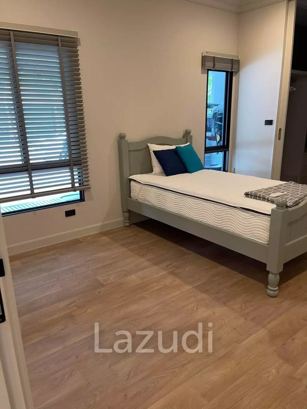 5 Beds 5 Baths 415 Sqm Setthasiri Krungthep Kreetha 2