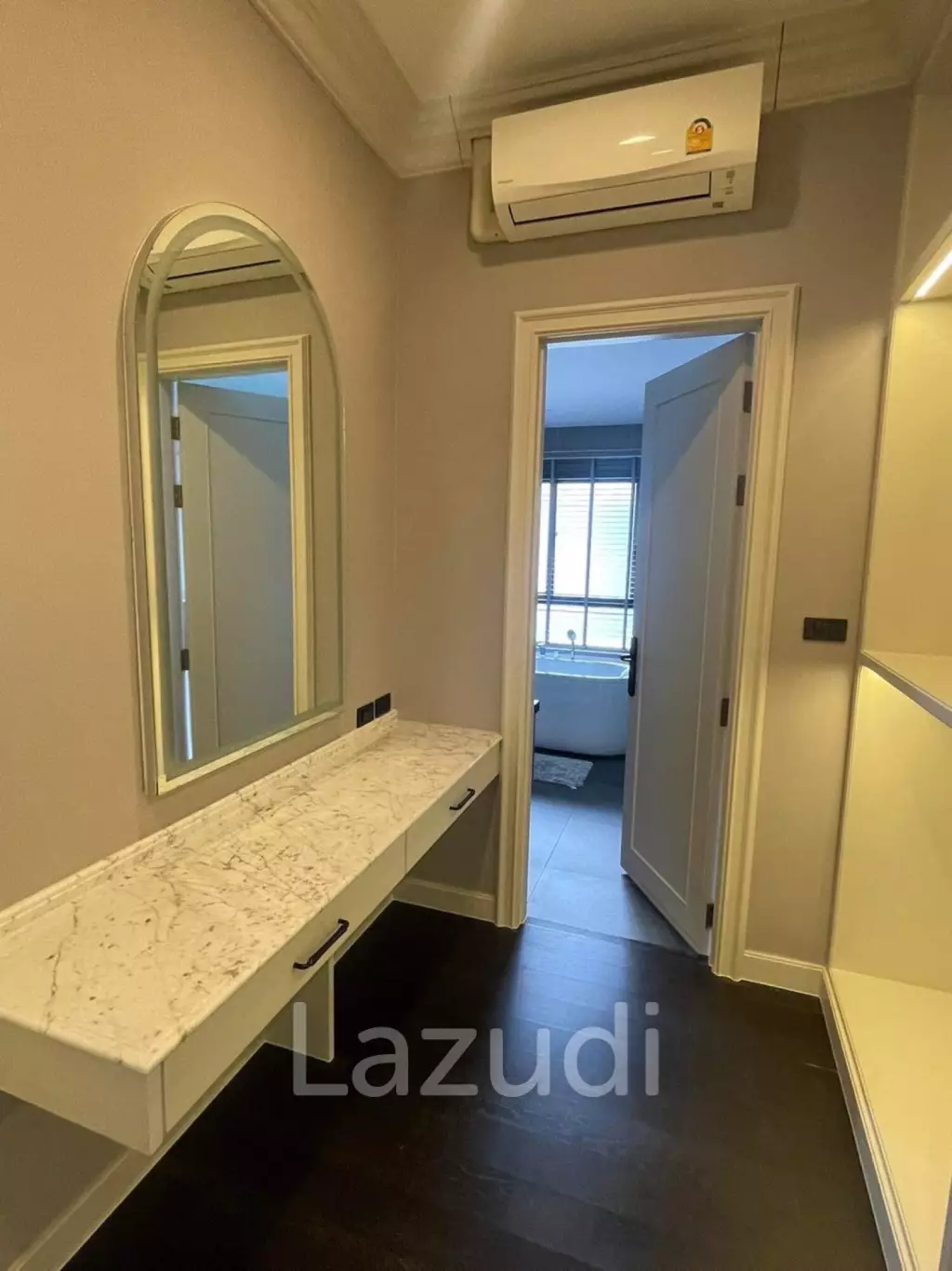 5 Beds 5 Baths 415 Sqm Setthasiri Krungthep Kreetha 2