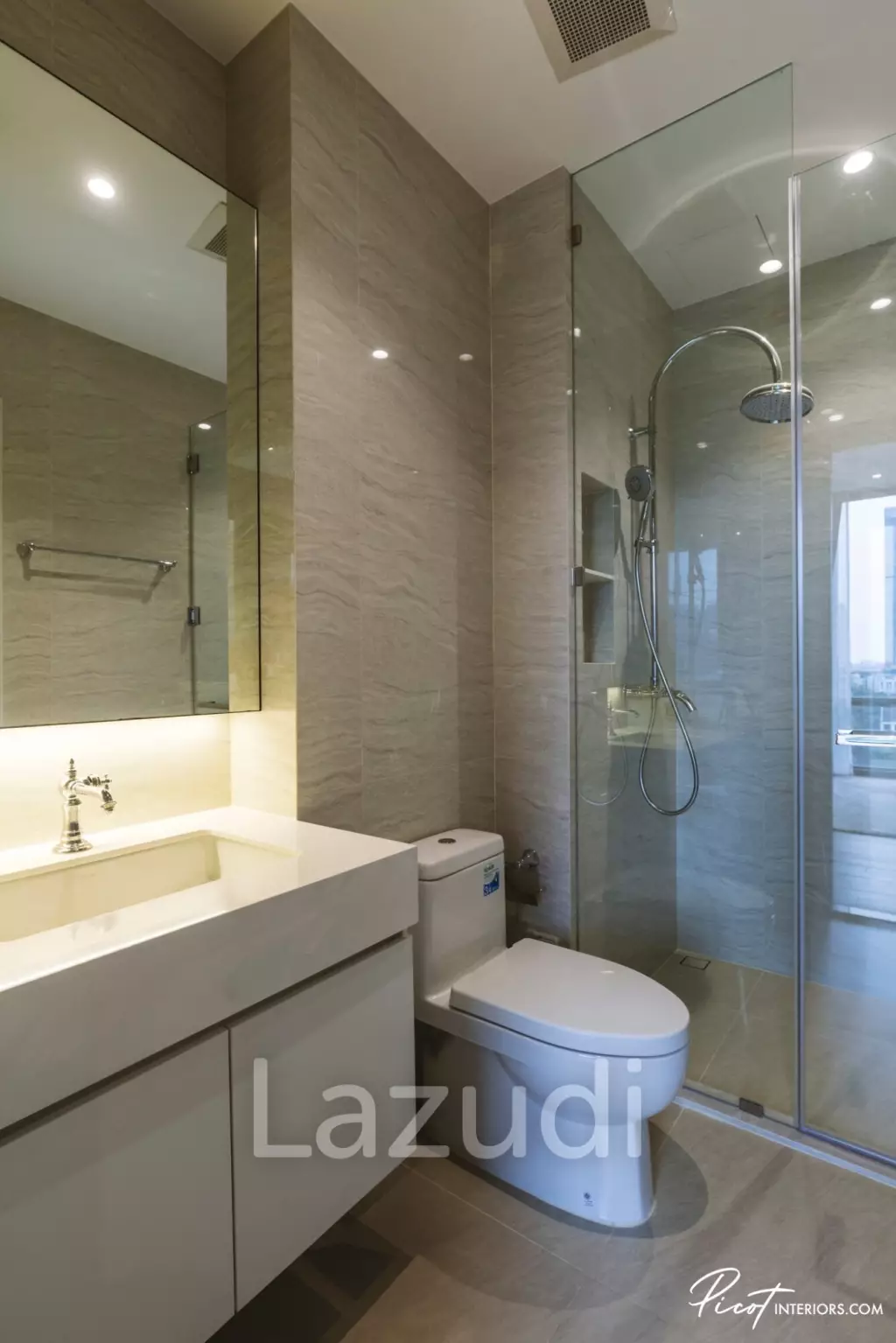 Spacious 2-Bedroom Condo in MUNIQ Langsuan Bangkok