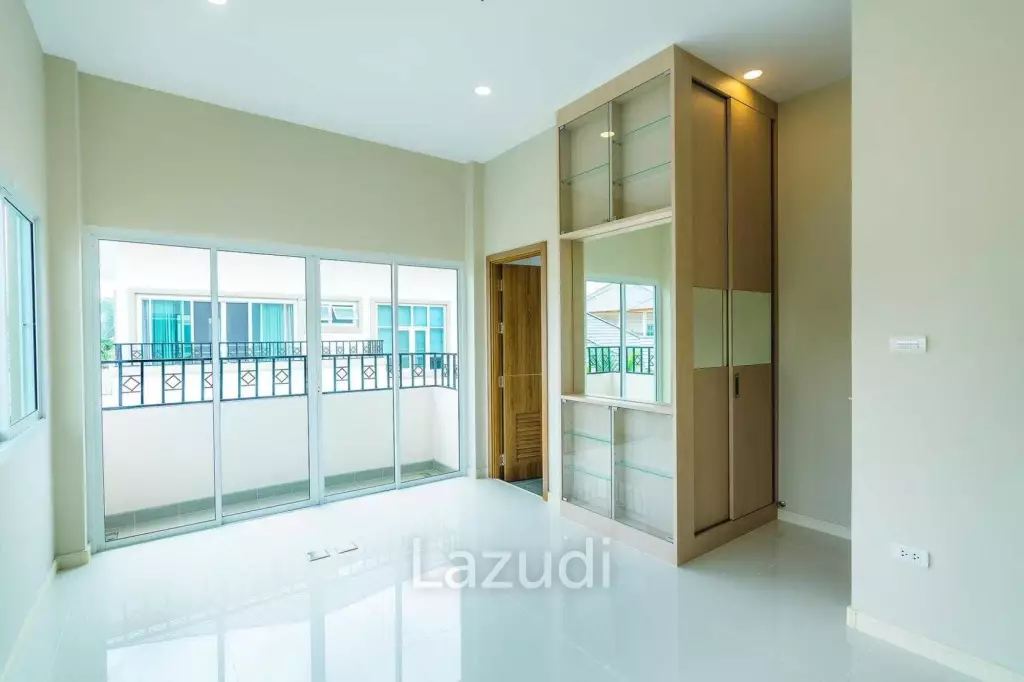 4 ห้องนอน 4 ห้องน้ำ 160 ตรม บ้านดุสิต การ์เด้น 6
