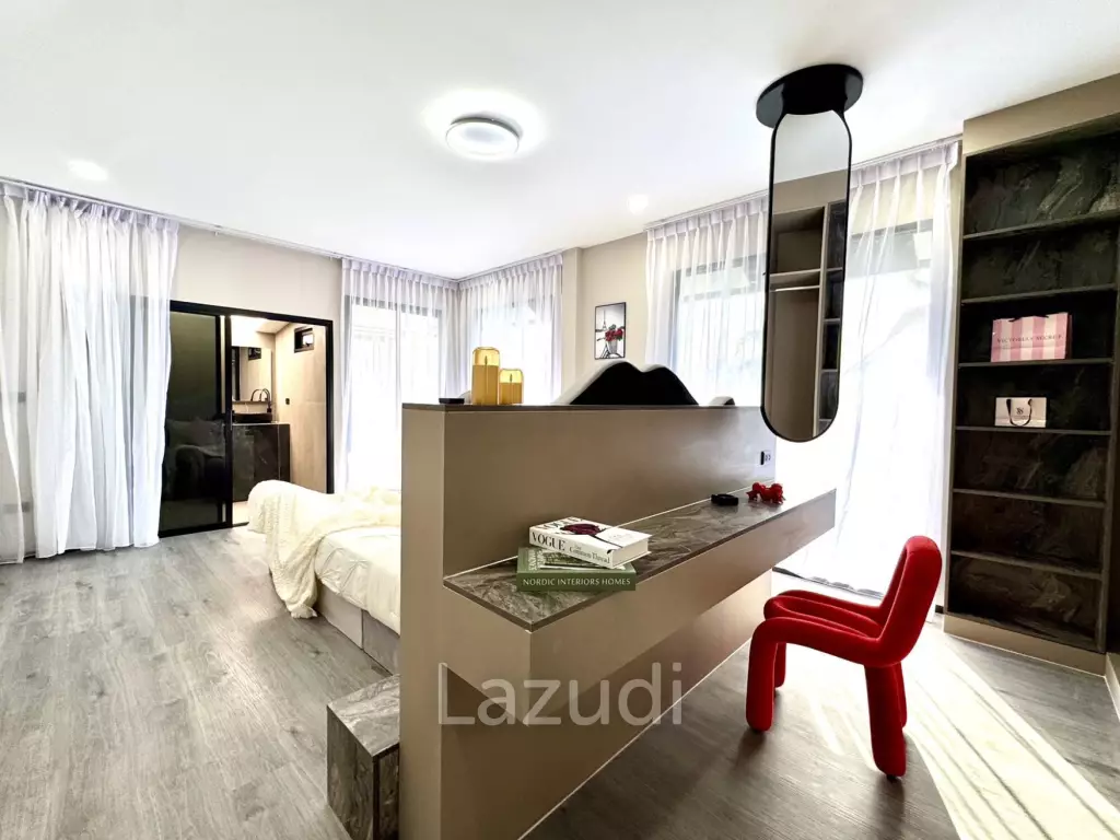 5 Beds 4 Baths 280 SQ.M. Country Club Village