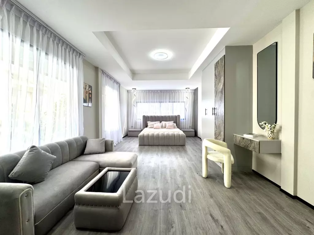 5 Beds 4 Baths 280 SQ.M. Country Club Village