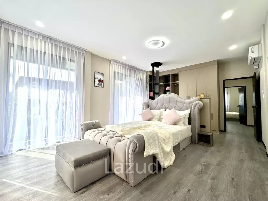 5 Beds 4 Baths 280 SQ.M. Country Club Village