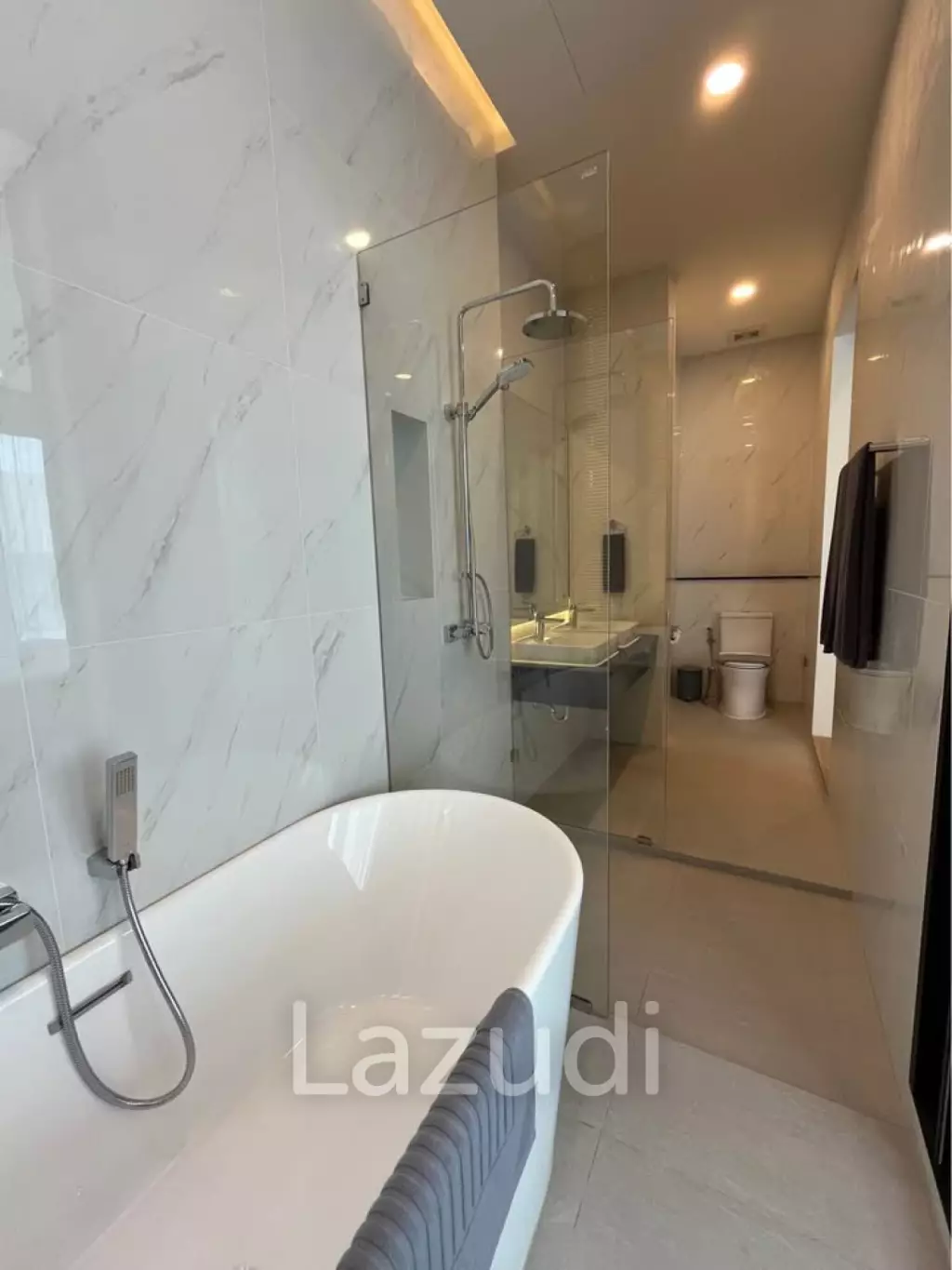Brand-New 4-Bedroom Pool Villa for Rent with Mountain View in Kathu