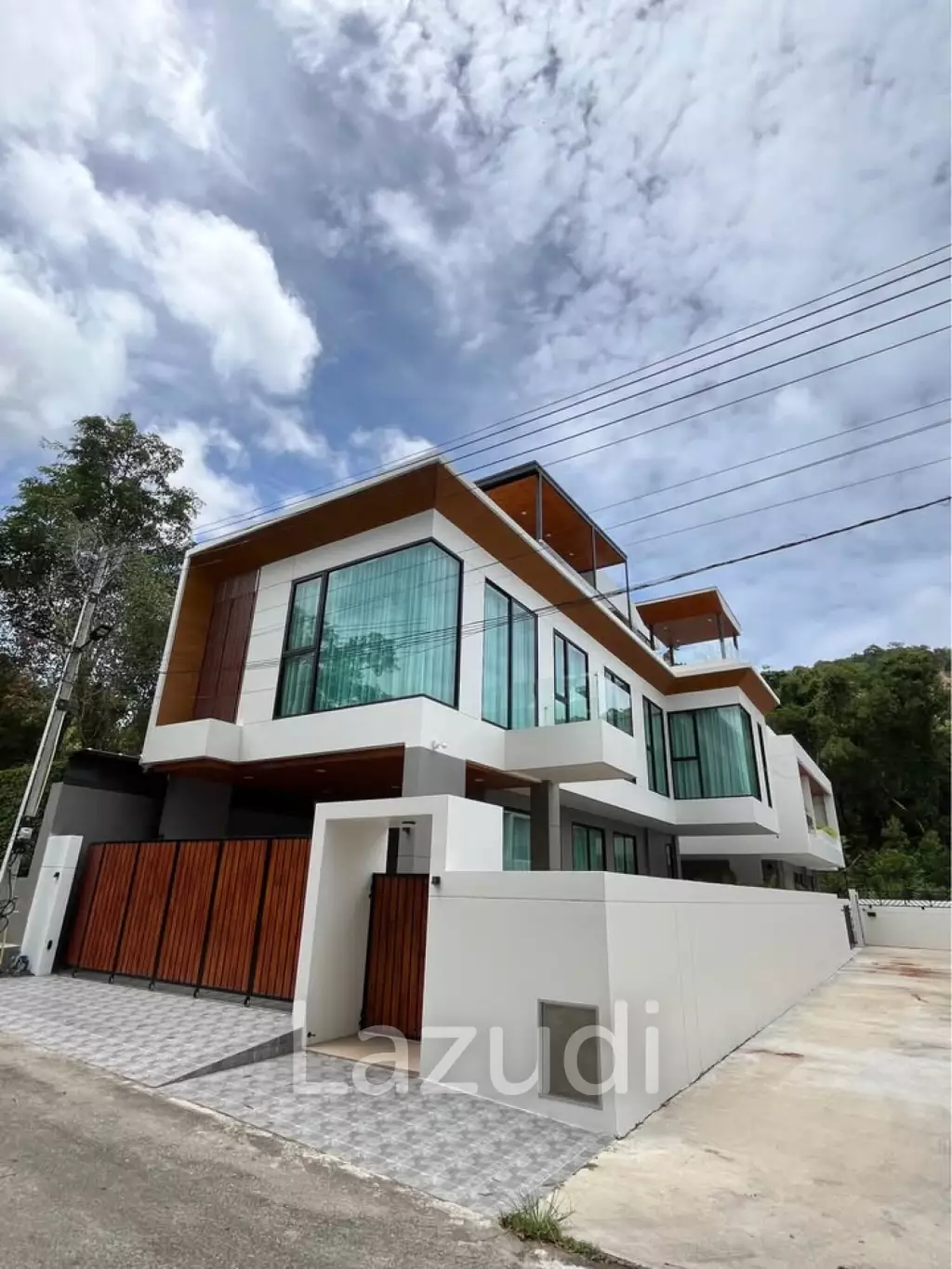 Brand-New 4-Bedroom Pool Villa for Rent with Mountain View in Kathu
