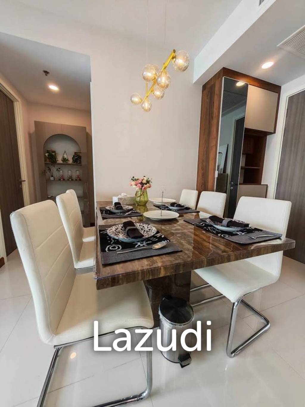 Luxurious 2-Bed Condo in Khlong San Bangkok