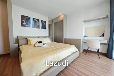 Luxurious 2-Bed Condo in Khlong San Bangkok