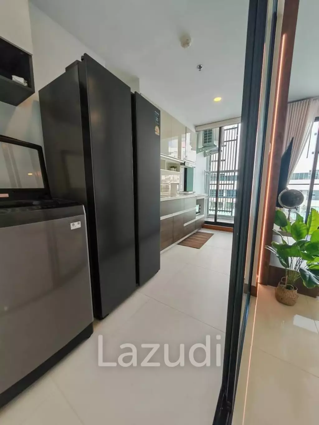 Luxurious 2-Bed Condo in Khlong San Bangkok