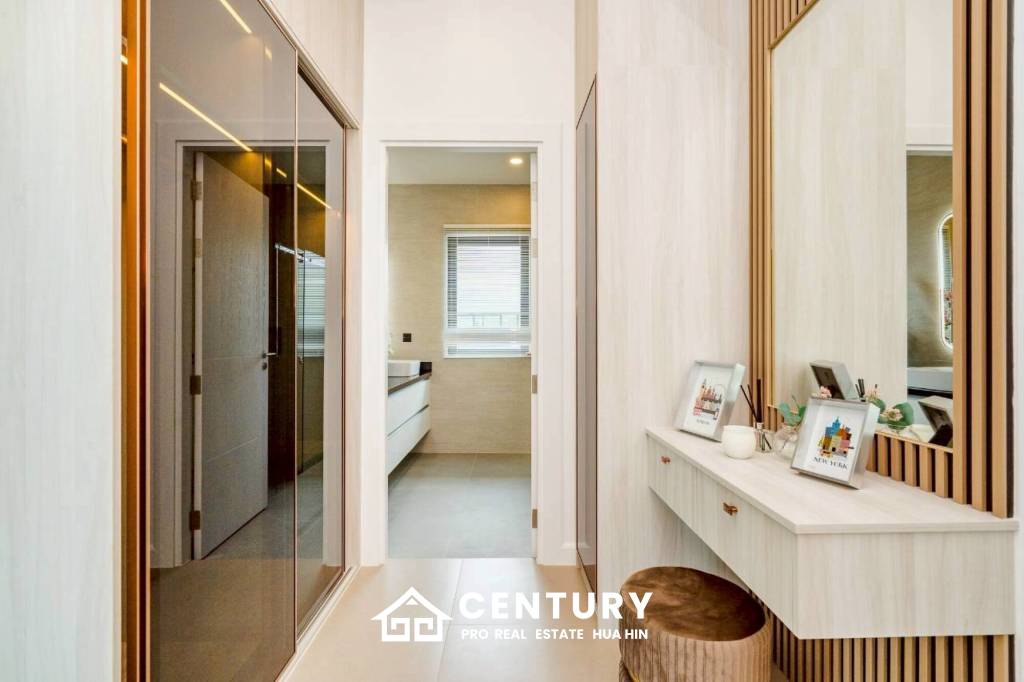 Luxurious 3-Bedroom Villa in Botanica Hua Hin