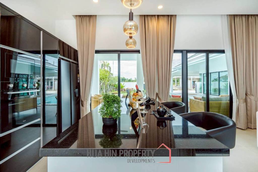 Luxurious 3-Bedroom Villa in Botanica Hua Hin