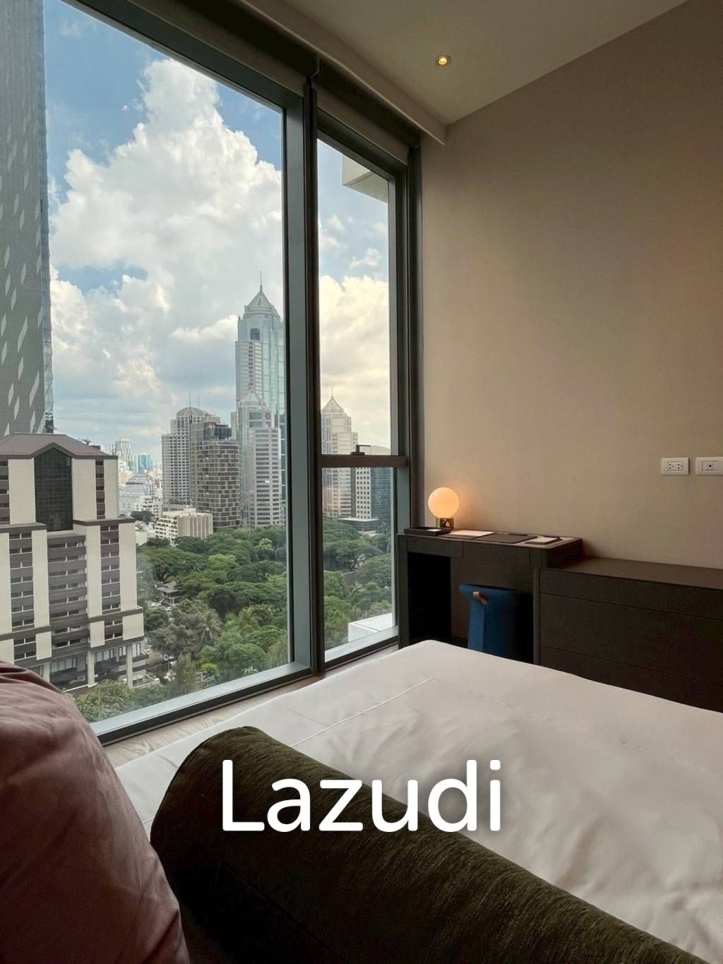 Luxurious 1 Bedroom Condo in SCOPE Langsuan Bangkok