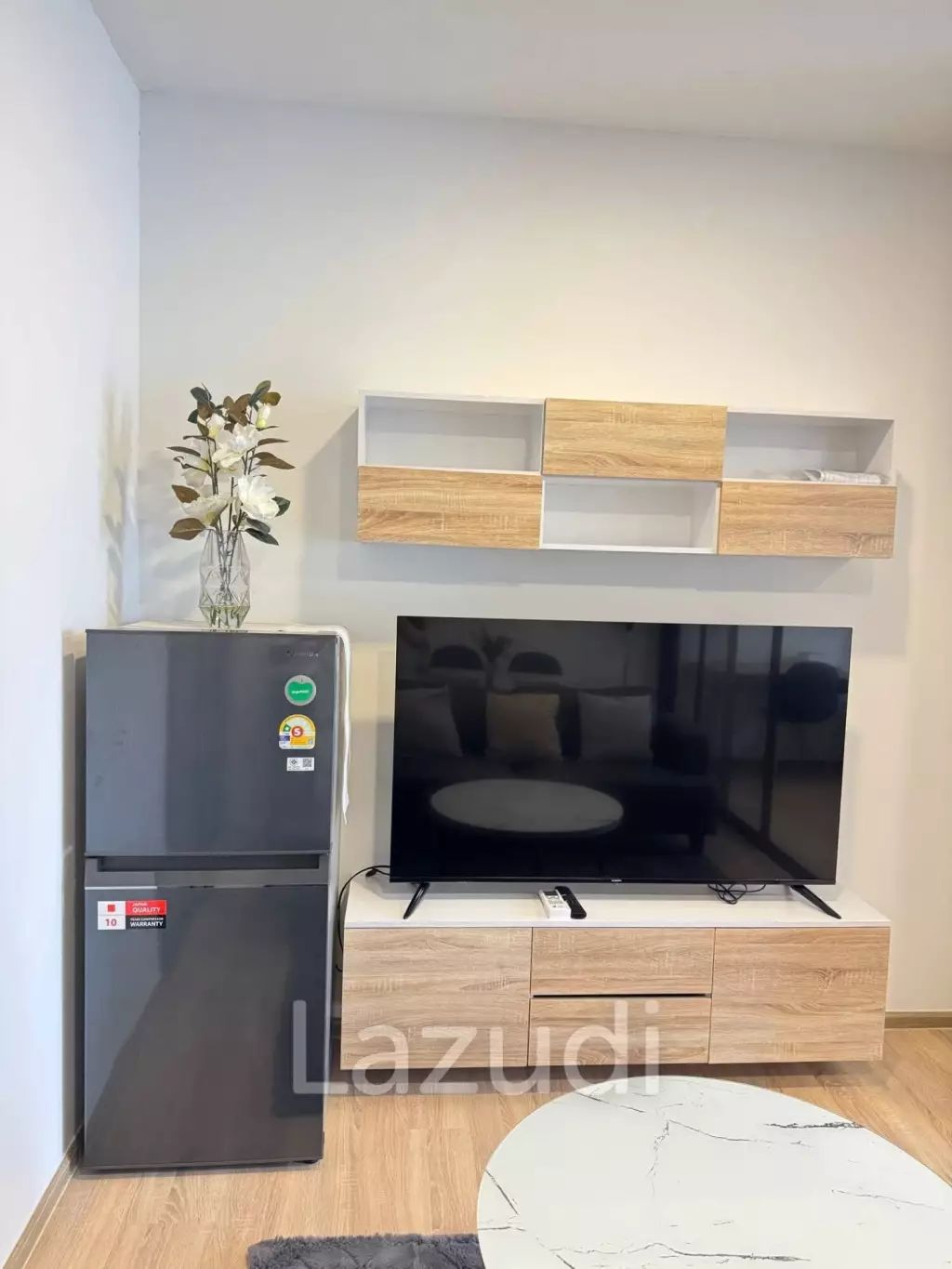 Modern 1-Bedroom Condo in XT Phayathai Bangkok