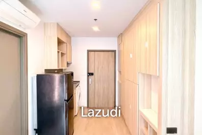 Modern 33 sqm 1 Bedroom Condo on 17th Floor at IDEO O2 Bangna Bangkok