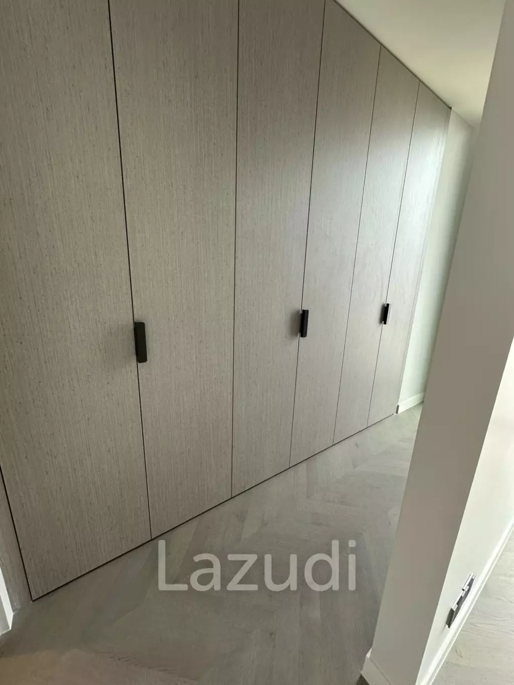 2 Bedrooms 3 Bathrooms 160 SQ.M One89 Wireless
