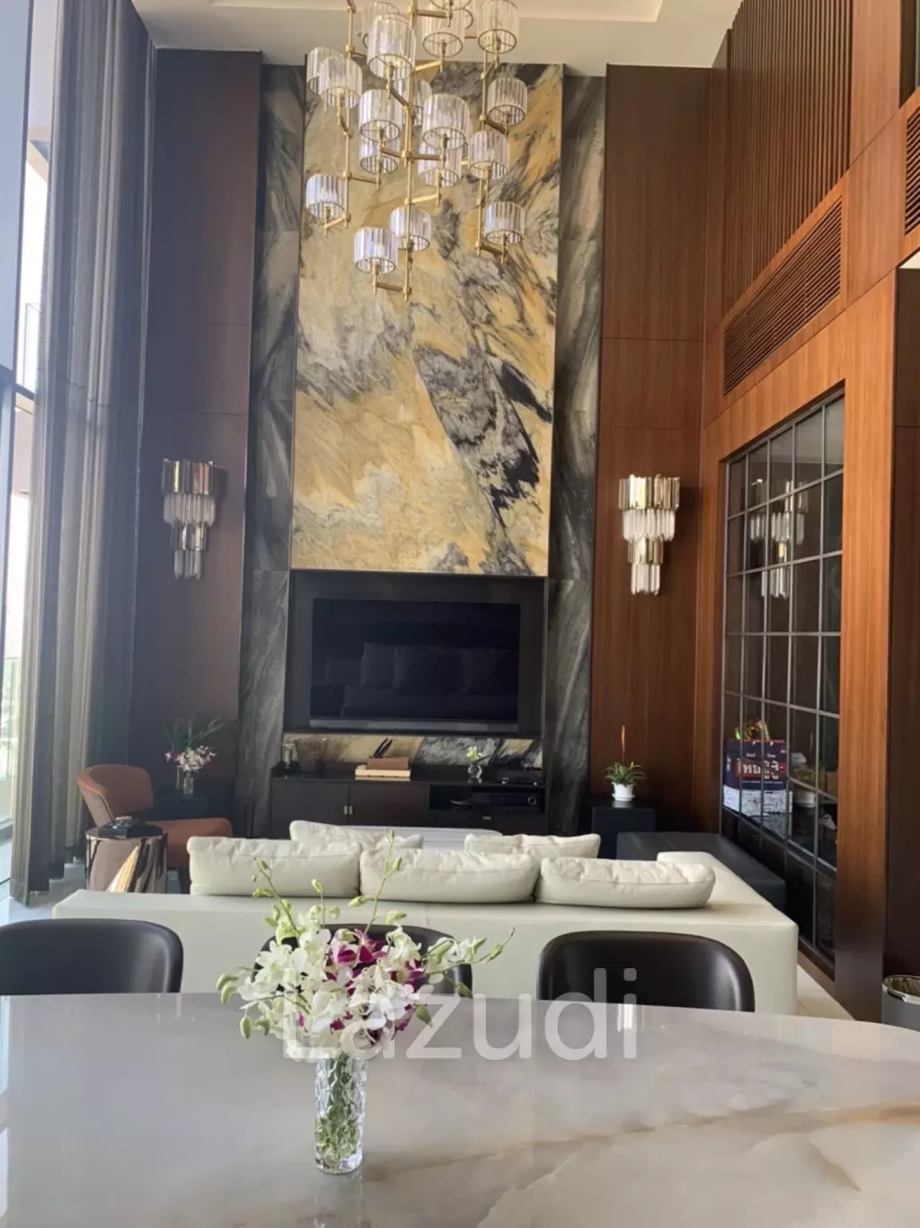 Luxurious Condo in Khlong Tan Nuea Vittorio Bangkok