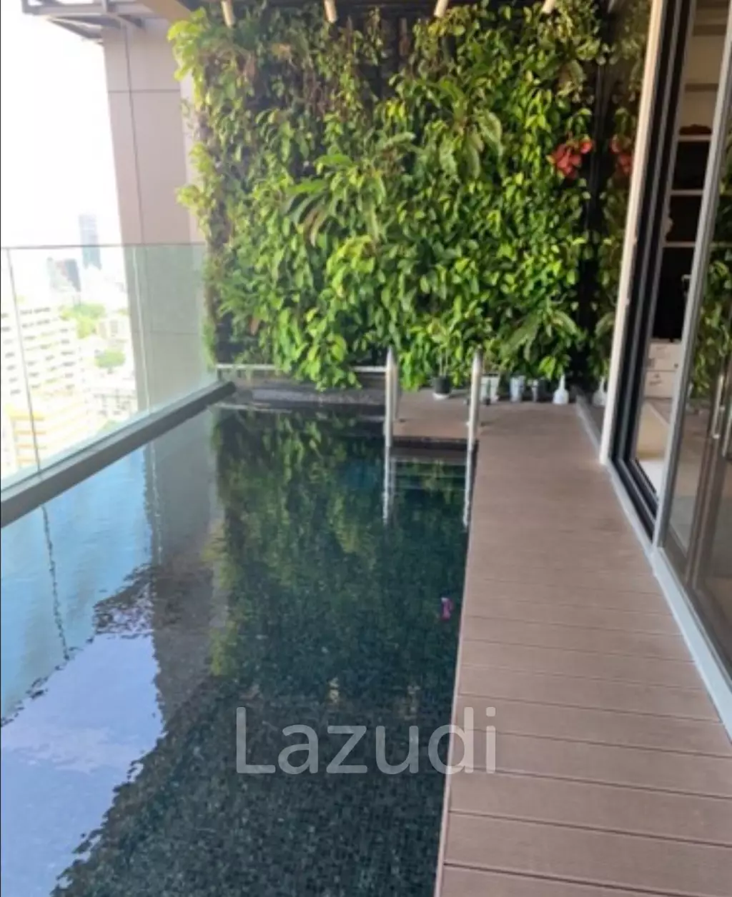 Luxurious Condo in Khlong Tan Nuea Vittorio Bangkok