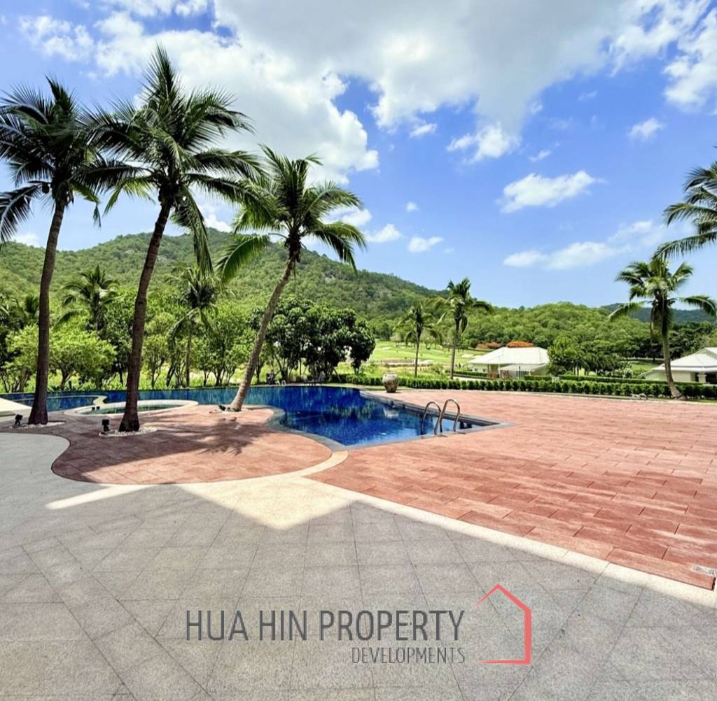 BLACK MOUNTAIN CONDO : 2 bed scenic views with 2 lifetime Golf Memberships