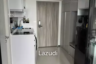 Luxurious High-Rise Condo in Chatuchak Bangkok